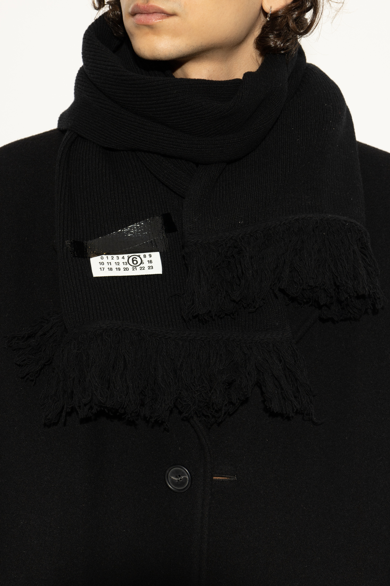 【関税＆送料込み】Maison Margiela Scarf With Logo MAISON MARGIELA Printed silk-twill scarf | THE OUTNET